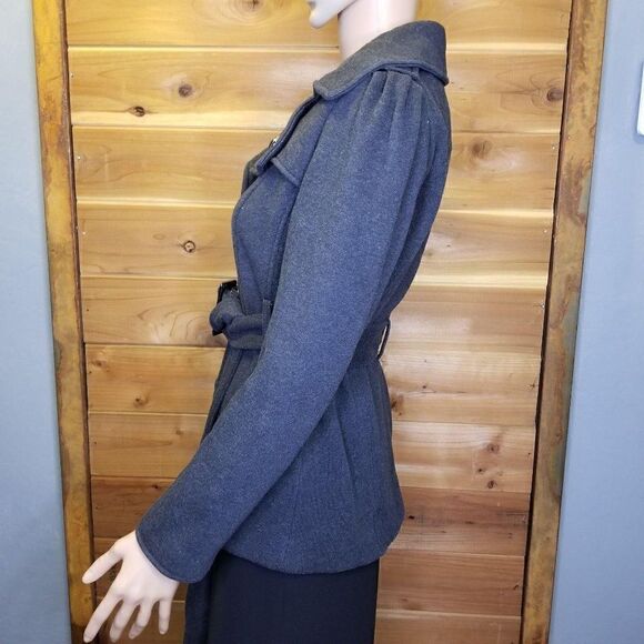 Kenneth
Cole Reaction Jacket (size S) - Picture 4 of 8